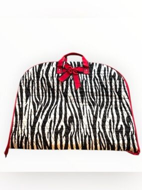 🐬 HOST ITEM Belvah Zebra Print Garment Bag Travel Dress Suit Bag Organizer